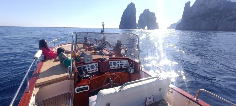 Capri: Private Boat Tour with Skipper - Key things to know before you choose Capri private boat time
