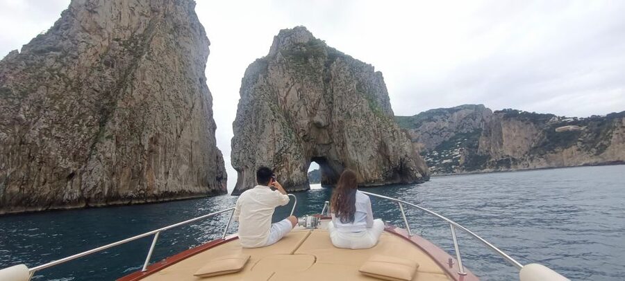 Capri: Private Boat Tour with Skipper - Who this private Capri boat tour suits best