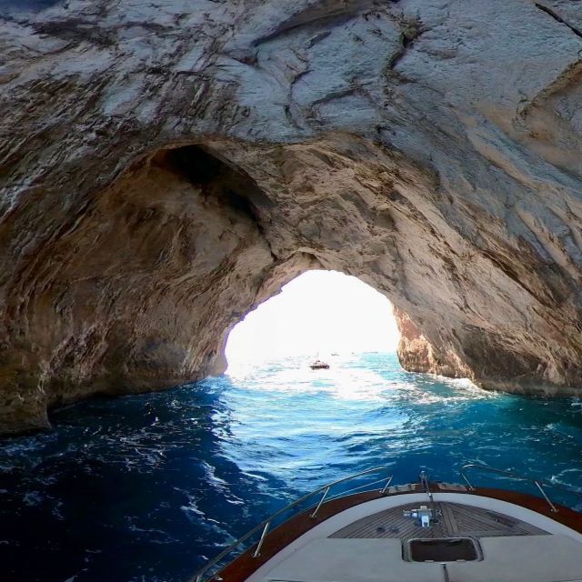 Capri: Private Island Boat Tour with Snorkeling and Swimming - What to bring, and what the tour leaves out