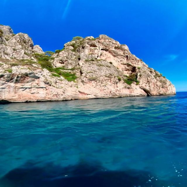 Capri: Private Island Boat Tour with Snorkeling and Swimming - Grottos along the coast, with real navigation and local know-how