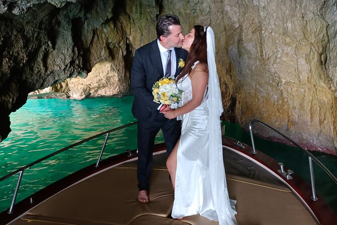 Capri Samba Boat Tour, Sail in Style by Boat. - Villa Malaparte, Natural Arch, and White Grotta from sea level