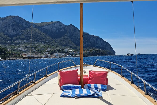 Capri Secret Corners Experience - Grotta Verde and Faraglioni: Caves and Rocks That Make Capri Look Like a Postcard
