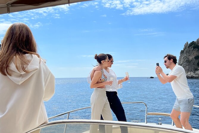 Capri Secret Corners Semi-Private Boat Tour with Local Captain - Key highlights worth aiming for