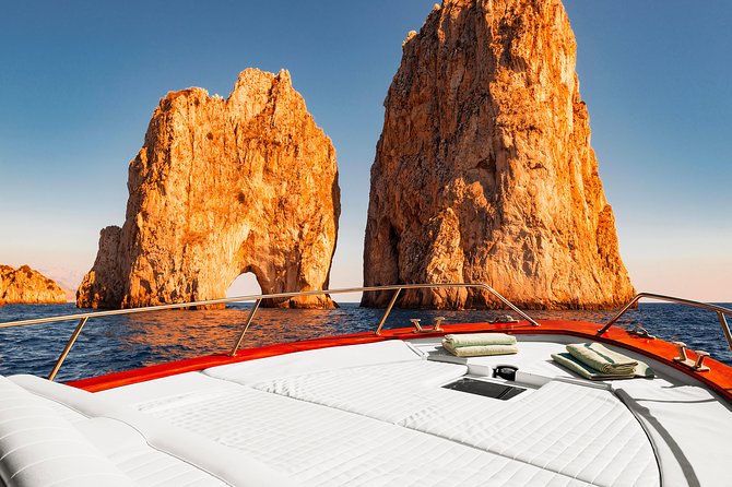 Capri Sunset Escape – Exclusive Evening Boat Tour from Sorrento - What to pack for a 7-hour outing that can turn wet