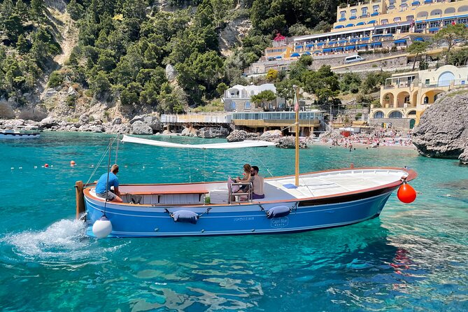 Capri tour with "Gozzo" (3 hours) - Green Cave to Faraglioni: what each stop delivers
