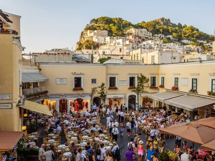 Capri with Guide from Ischia - From Ischia to Capri: the transport rhythm that makes or breaks the day