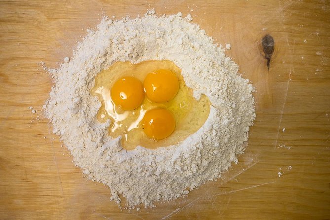 Cesarine: Home Cooking Class & Meal with a Local in Sorrento - What You Cook: Starter, Pasta Options, and a Sorrento Dessert