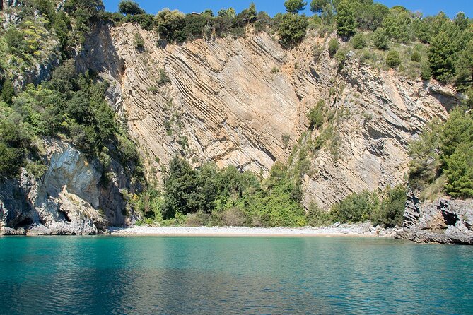 "Classic" Boat Trip to Capo Palinuro - Torre di Punta della Quaglia, a quick hit of coastline defense