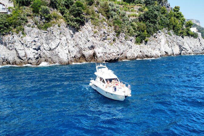 Day in Private Boat with Skipper from Salerno to Positano - Conca dei Marini: time for a swim and optional lunch
