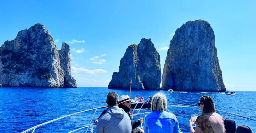 Discover Capri's Hidden Gems: Group Tour Boat Experience - From Sorrento, Positano, or Amalfi to Capri on a small-group speedboat