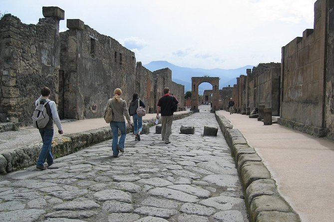 Discover Pompeii on this Guided Walking Tour of the Buried City - What a 2-Hour Guided Walk Feels Like (and What It Does Not)