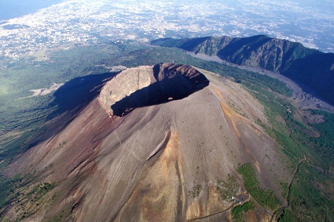 Enjoy Pompeii & Mt. Vesuvius: Semi-Private Tour from Positano - Where to focus at Pompeii: Basilica, Forum, baths, bakery, houses