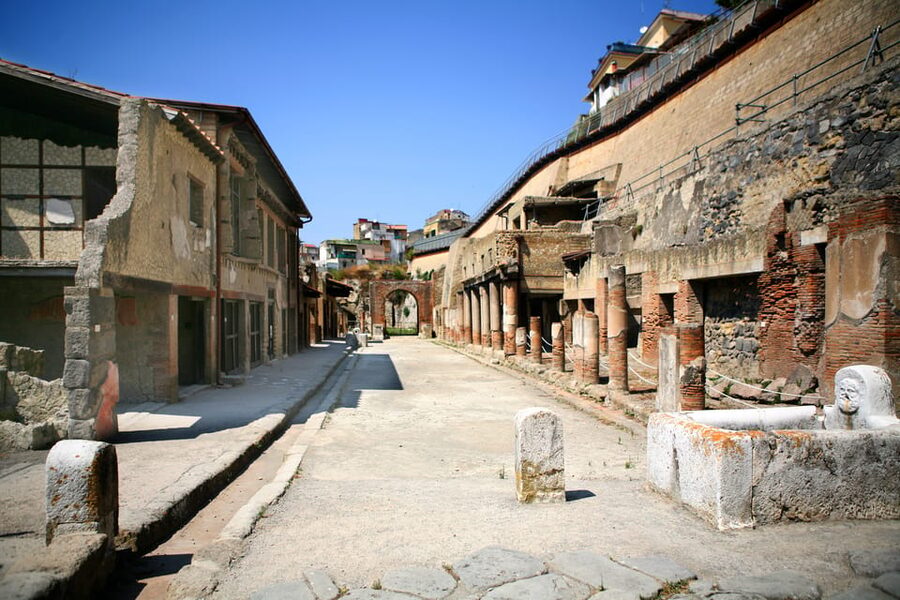 Ercolano: Herculaneum Entry Ticket with Optional Audio Guide - When This Ticket Fits Best on a Naples Trip