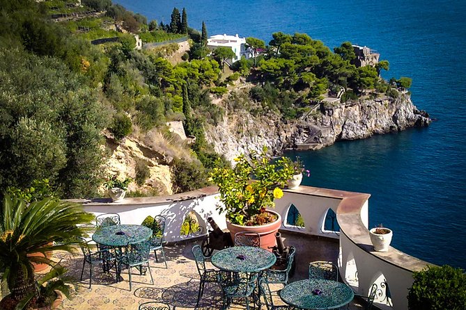 Exclusive Amalfi Coast with English-Speaking Driver - The English-speaking driver role, from navigation to on-the-spot tips