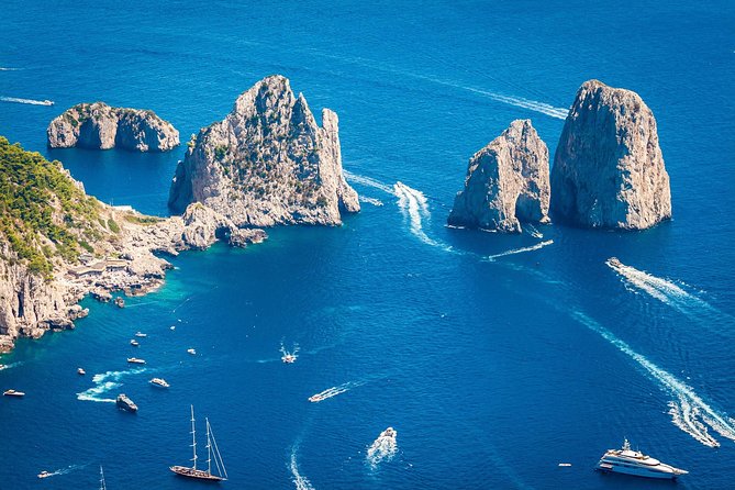 Exclusive Capri Boat Tour from Naples or Sorrento - Naples or Sorrento Start, With a Guide Who Sets the Tempo