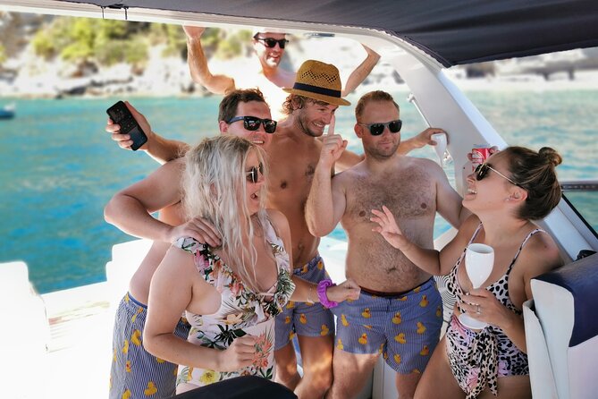 Exclusive Private Boat Tour from Sorrento to Positano and Amalfi - Price and group math, plus the €400 fuel surcharge
