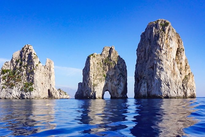 Exclusive Private VIP Capri Boat Experience on a Gozzo - What’s included on board, and what that means for your day