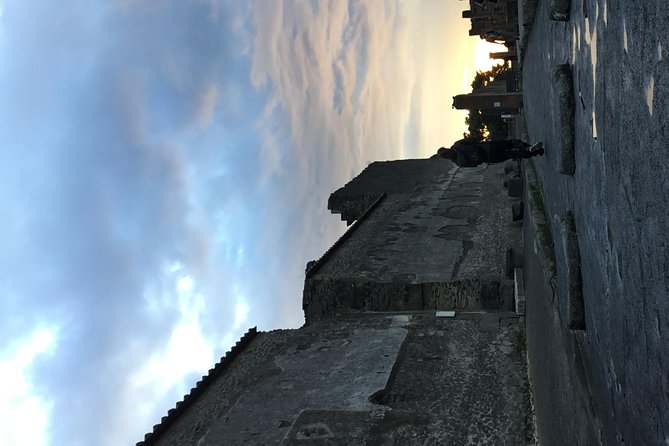 Explore and Experience Pompeii - Where You Meet and How the Timing Works