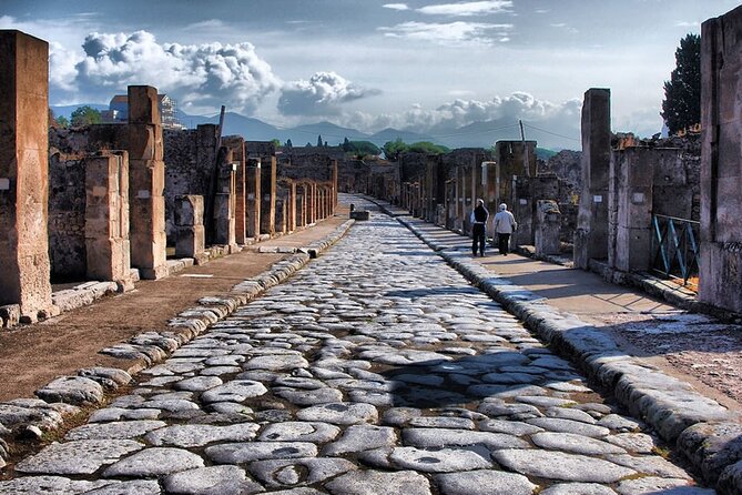 Explore Pompei Ruins with your Private Archaeologist - What you are paying for: $232.33 per group up to 15