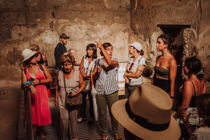 Explore Pompeii with an Archaeologist - Quick reasons this Pompeii tour works