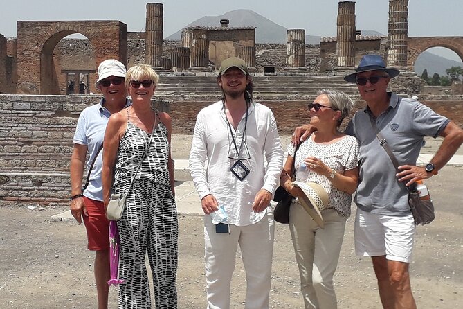 Exploring Pompeii - Pompeii, curated into a tight two-hour visit