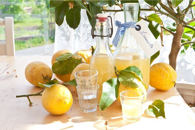Fifty Shades of Lemon - Conca dei Marini: lemon yards, limoncello production, and a full course lunch