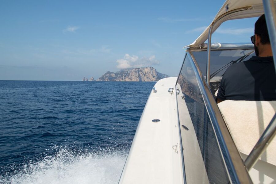 From Amalfi: Day Trip to Capri Private Boat Tour with Drinks - Cruising the Sirenuses and Li Galli Islands Like You’re in on a Secret