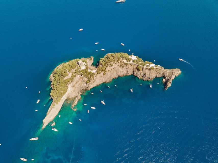 From Amalfi: Li Galli and Capri Islands Boat Tour - Key highlights to clock before you go