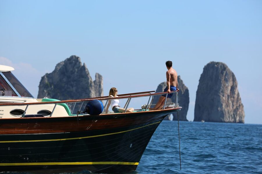 From Amalfi: Li Galli Islands and Capri Full-Day Boat Tour - Punta Campanella Marine Protected Area: your first real swim stop