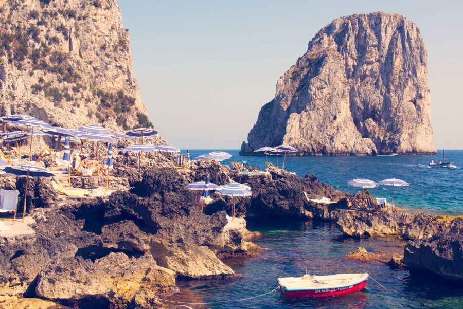 From Amalfi: Li Galli Islands and Capri Full-Day Boat Tour - Cruising the Amalfi Coast: the smooth way to see more than postcards