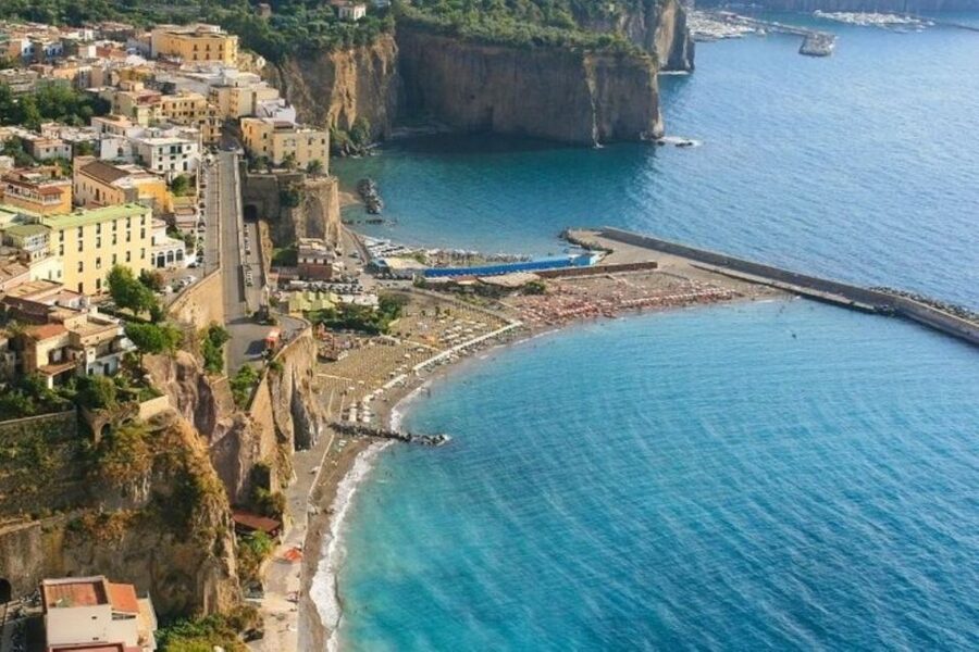 From Naples: Amalfi Coast, Sorrento, and Pompeii Tour - Who this day trip is best for