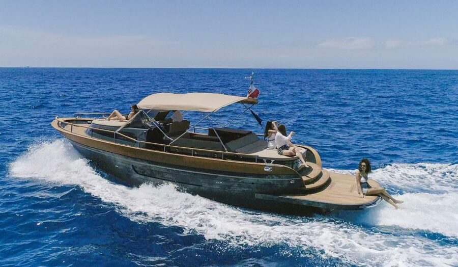 From Naples: Boat Tour to Capri Island with Aperitiv - Key Things That Make This Capri Boat Day Worth It