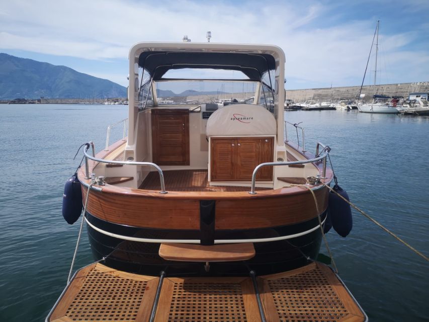 From Naples: Boat Tour to Capri Island with Aperitiv - Back Toward Naples: Relaxing on the Return Ride