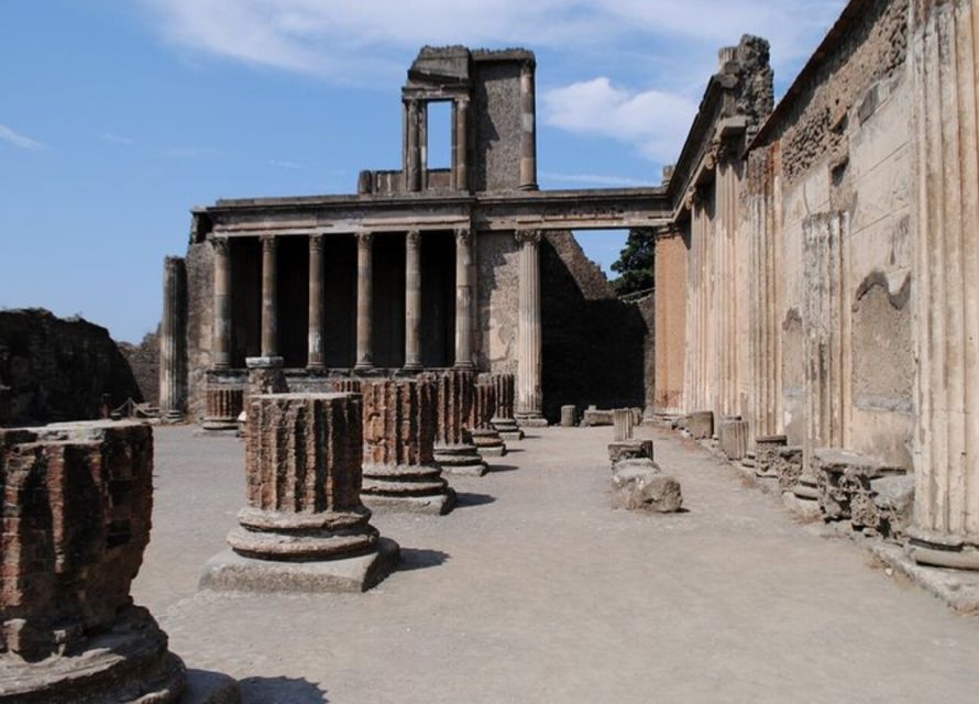 From Naples: Pompeii and Herculaneum VIP Tour with Lunch - Lunch Near Pompeii: Included, Practical, and Sometimes a Timing Test