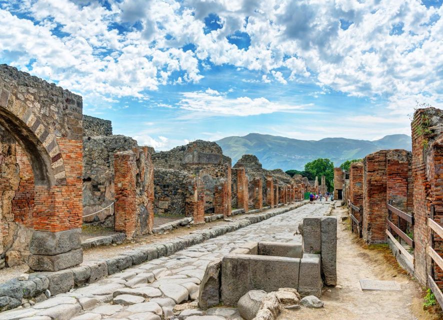 From Naples: Pompeii Ruins VIP Guided Tour - Why This Pompeii Trip From Naples Feels Worth It