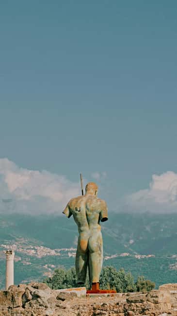 From Naples/Salerno: Pompeii, Sorrento, and Positano Tour - Pompeii ruins: what you get with free time, and what to upgrade
