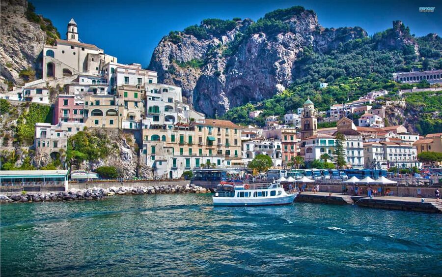 From Naples: Sorrento, Positano and Amalfi Day Trip by Bus - The ride matters: live commentary and a tour leader who manages the day
