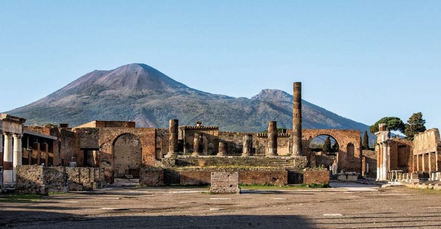 From Naples: Transport to Sorrento with Stop in Pompeii - The Pompeii Stop: What 2 Hours Can Do