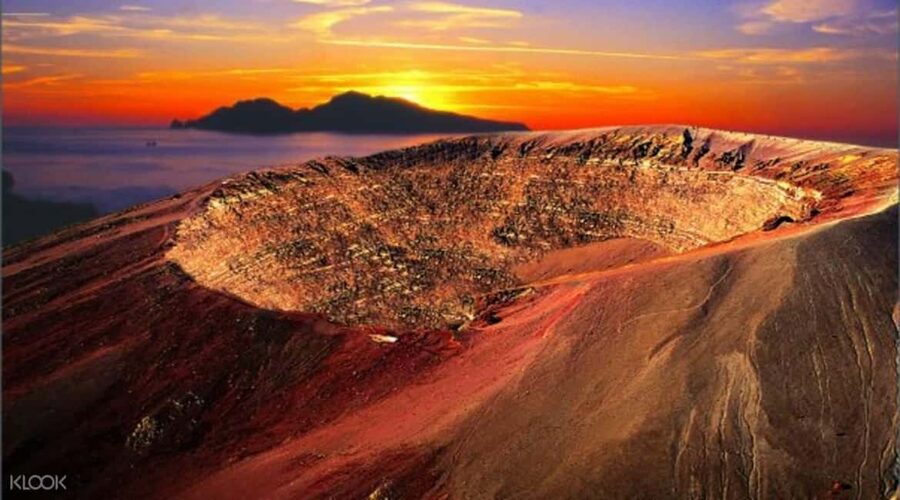 From Pompeii: Mount Vesuvius Entry w/ Transfer - Why this Pompeii to Vesuvius timing feels special