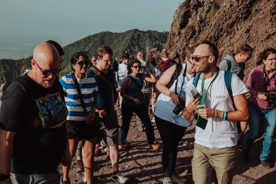 From Pompeii: Mount Vesuvius Guided Tour with Transfer - How the Pompeii transfer sets you up for Vesuvius
