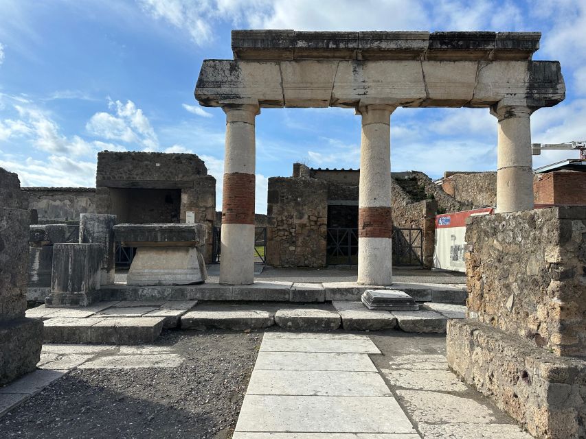From Pompeii: Vesuvius excursion + Pompeii guided tour - The climb to the crater edge, and what to expect on foot