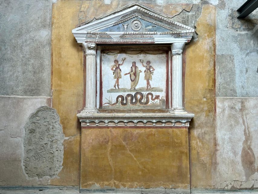 From Pompeii: Vesuvius excursion + Pompeii guided tour - Pace, walking, and who should think twice