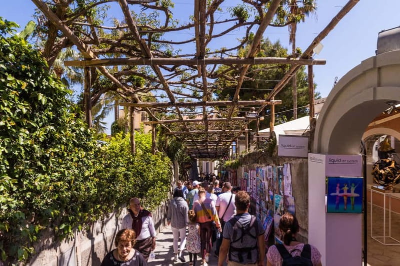 From Pompeii/Vico Equense: Amalfi, Positano, & Ravello Tour - Ravello by minibus: Villa Rufolo gardens and the panoramic payoff
