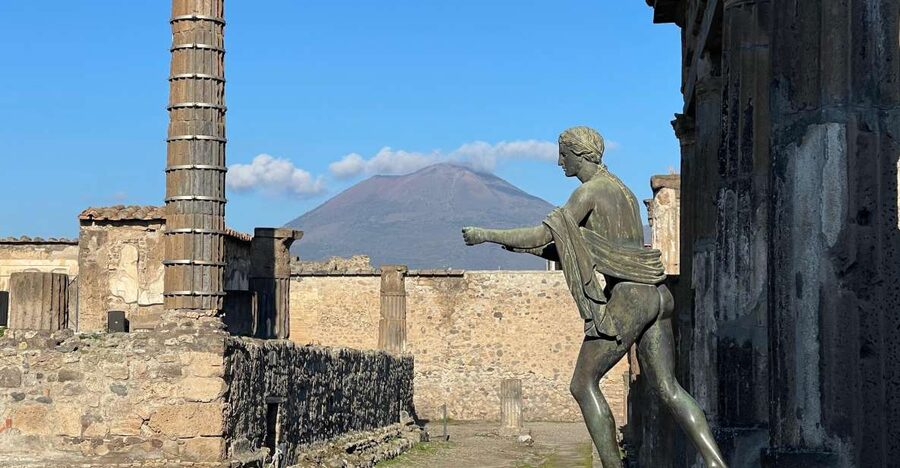 From Positano: Pompeii & Vesuvius tour small group - Pompeii sights you will recognize, and what your guide is likely to point out