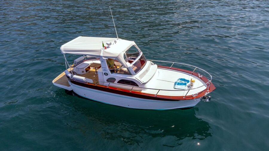 From Praiano: Full Day Private Boat Tour of Capri in Relax - Who this private Capri boat tour suits best