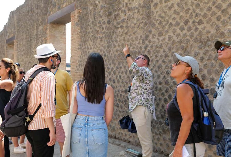 From Salerno: Pompeii Guided Walking Tour with Ticket - The guided 2-hour walking tour: how it’s structured