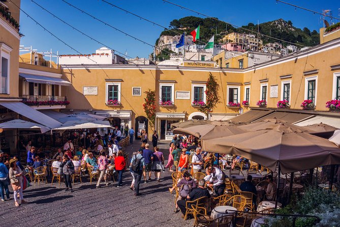 From Salerno: Small Group Li Galli Islands and Capri Boat Tour - Near the Faraglioni: Capri’s Most Famous Rocks