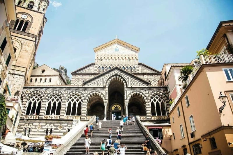 From Sorrento: Amalfi Coast Guided Bus Tour and Ferry Ride - Meeting point in Sorrento: the detail that can make or break your day