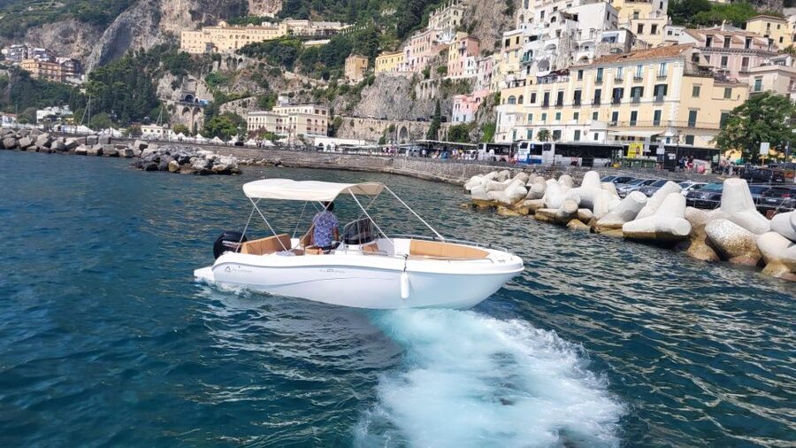 From Sorrento: Amalfi Coast Private Boat Tour with Skipper - What you actually get onboard: snacks, drinks, blankets, snorkeling