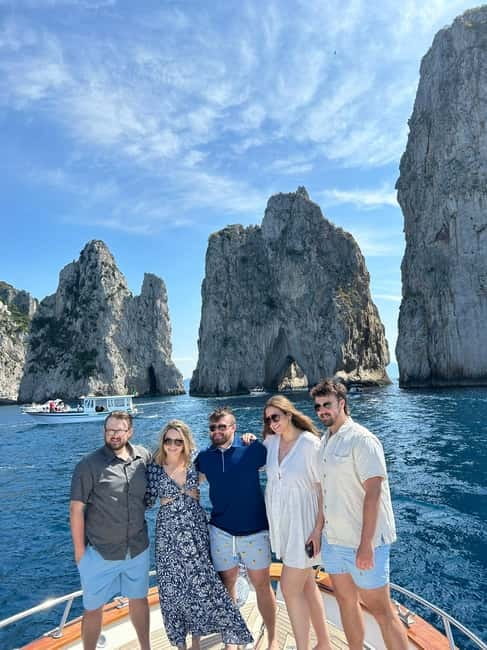 From Sorrento: Full-Day Boat Tour to Capri with Drinks - Capri shore time: 3 hours that actually lets you move